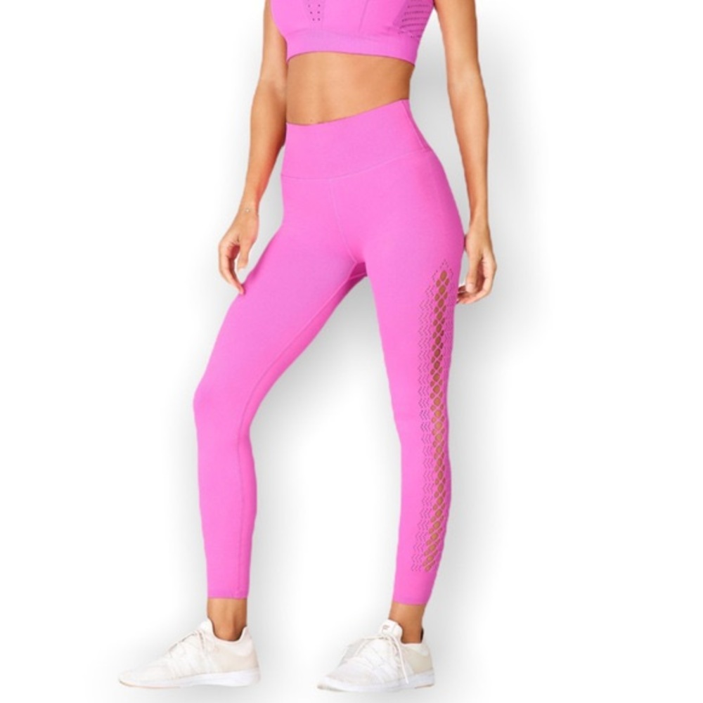 Fabletics High waisted Sculptknit Lattice Legging